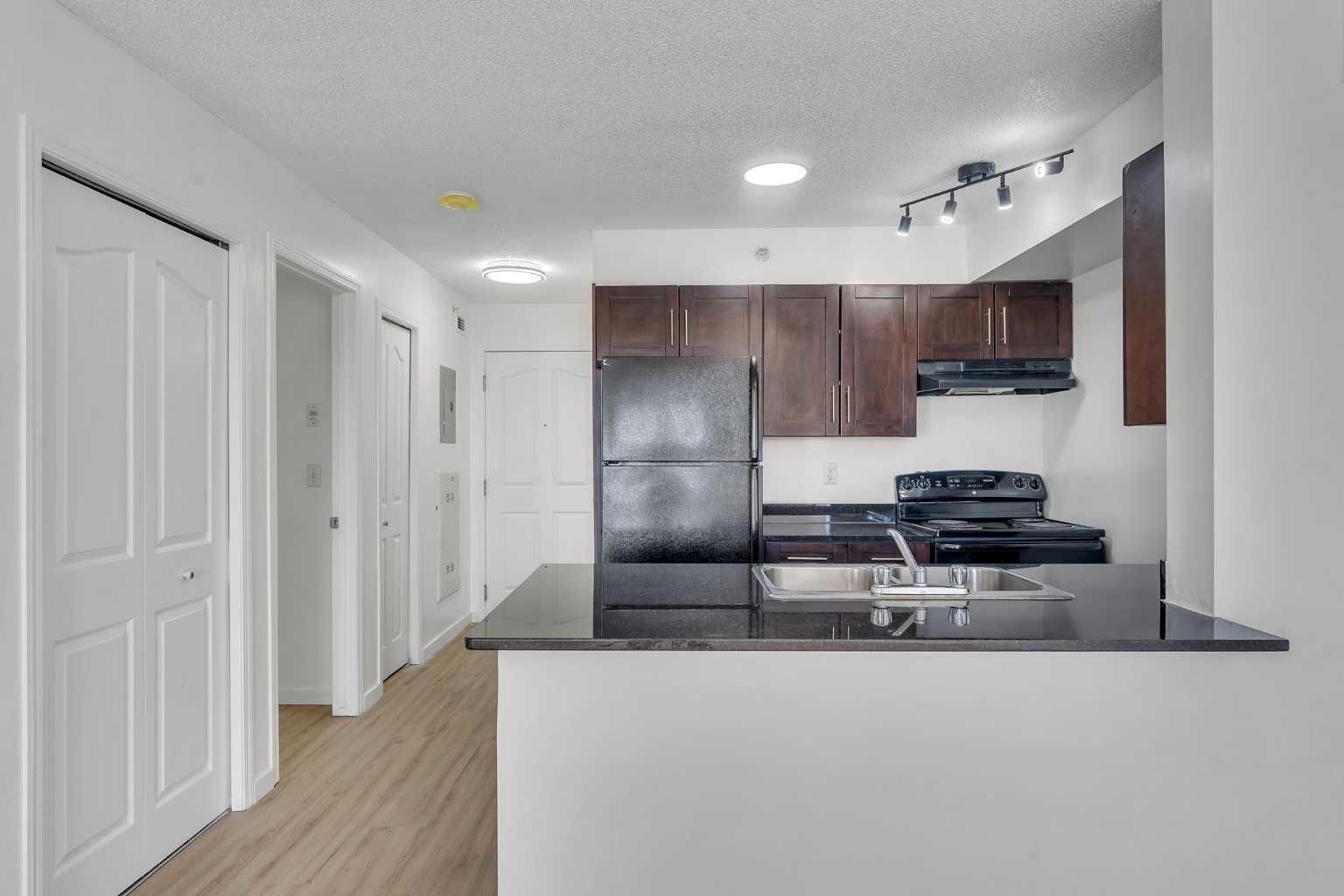 355 Taralake Way NE 414