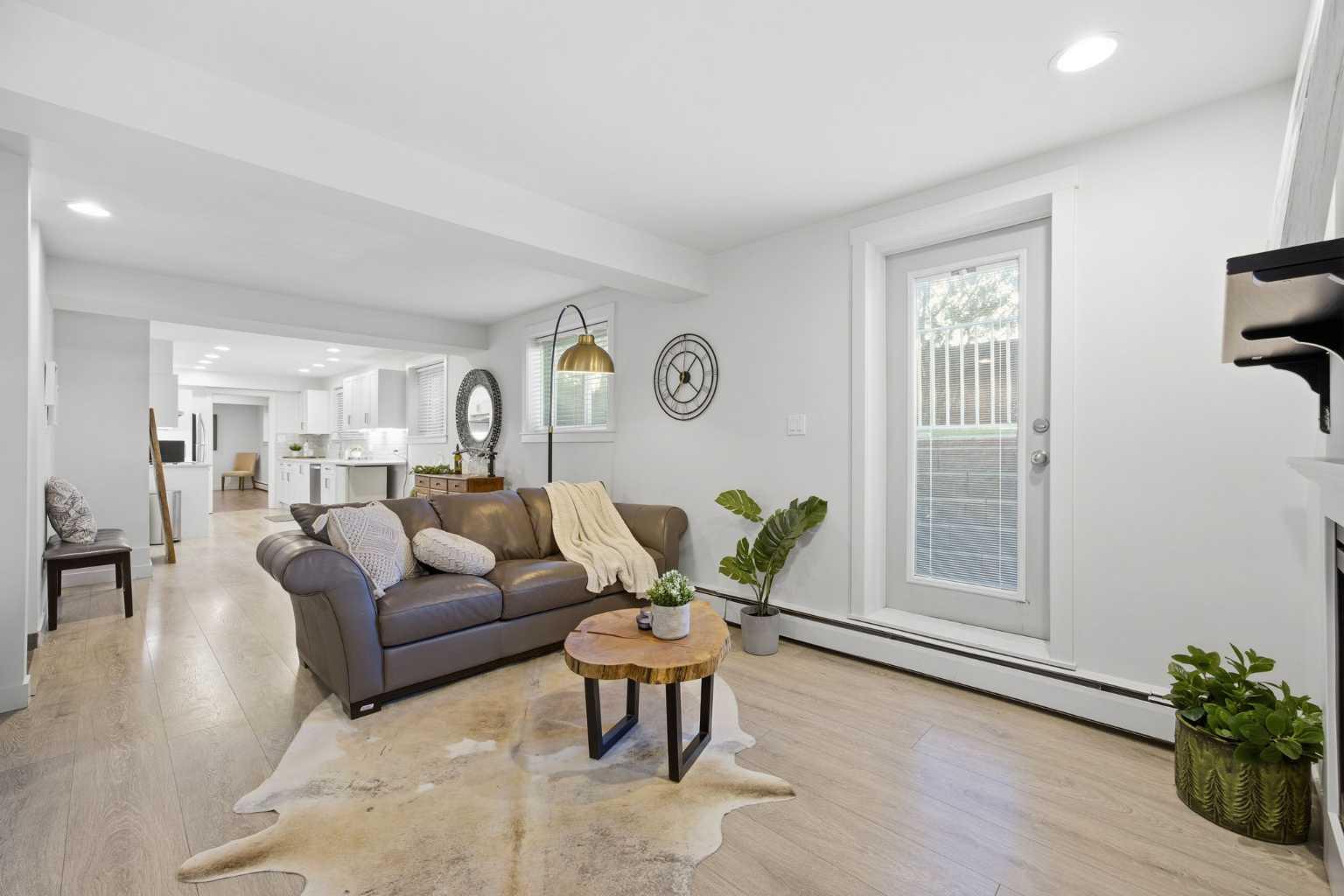 2221 14 Street SW 101