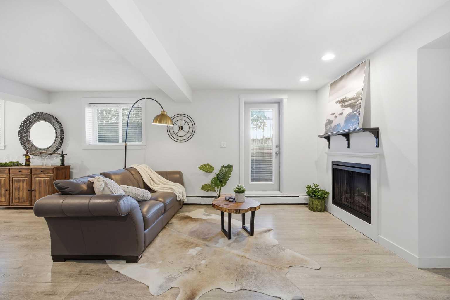 2221 14 Street SW 101