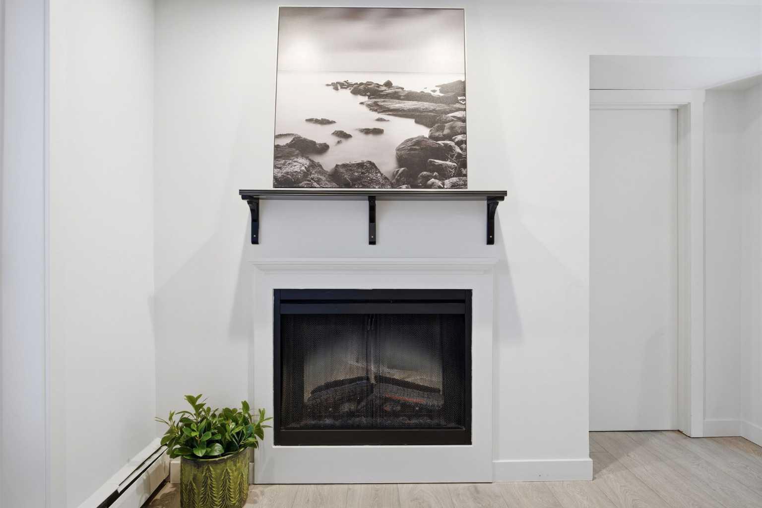 2221 14 Street SW 101