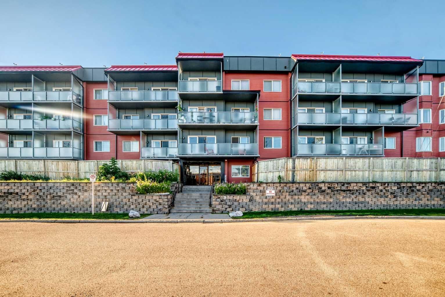 335 Garry Crescent NE 110