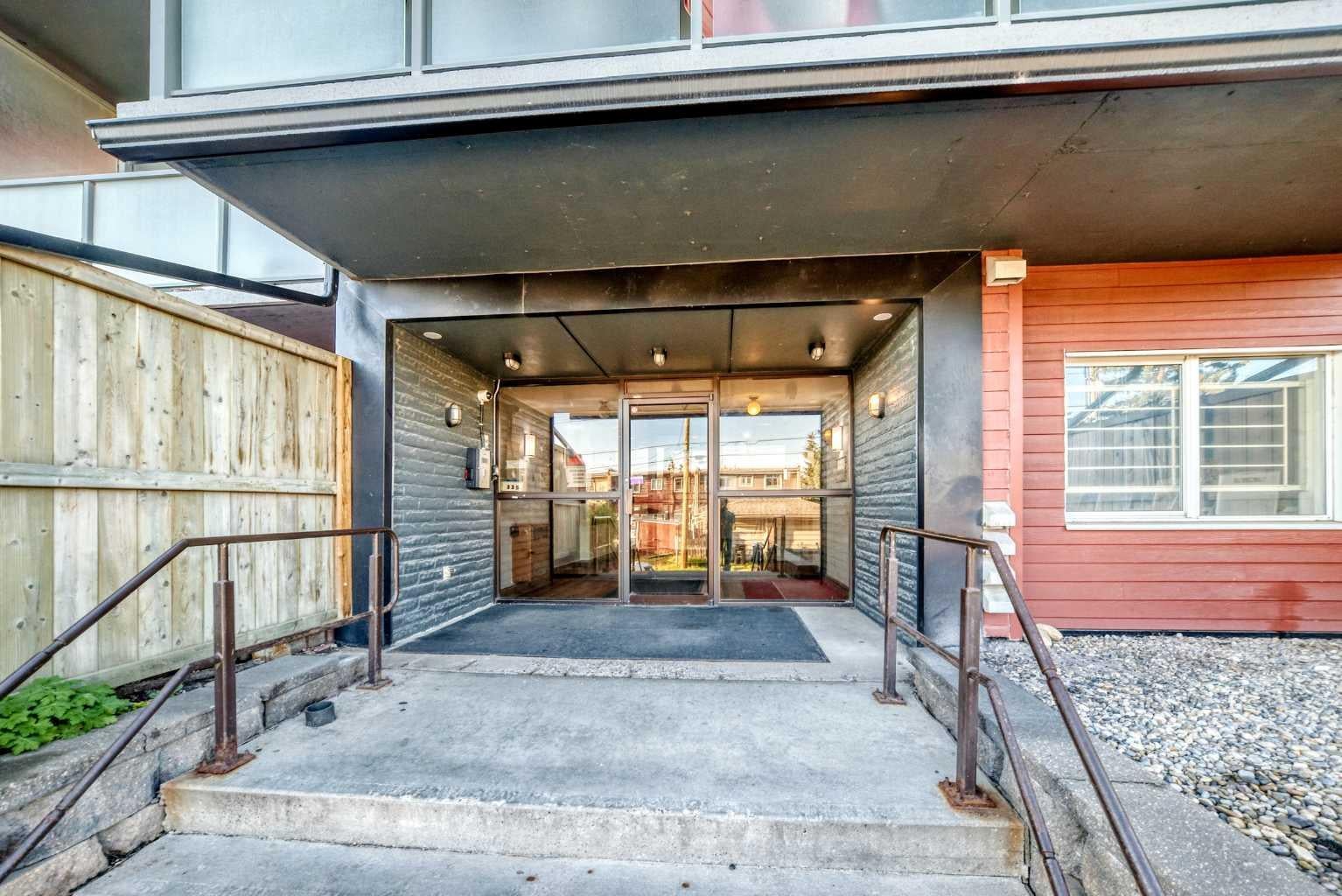 335 Garry Crescent NE 110