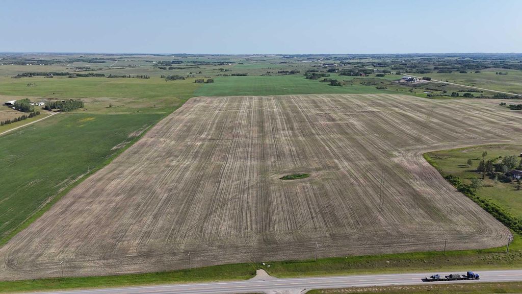 Photo of 143.29 acres corner of Hwy 567 and Lochend road, Rural Rocky View County, AB T4C 2H6 (MLS # A2292364)