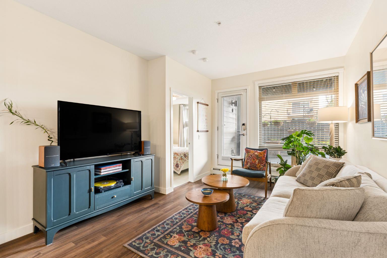 823 5 Avenue NW 118