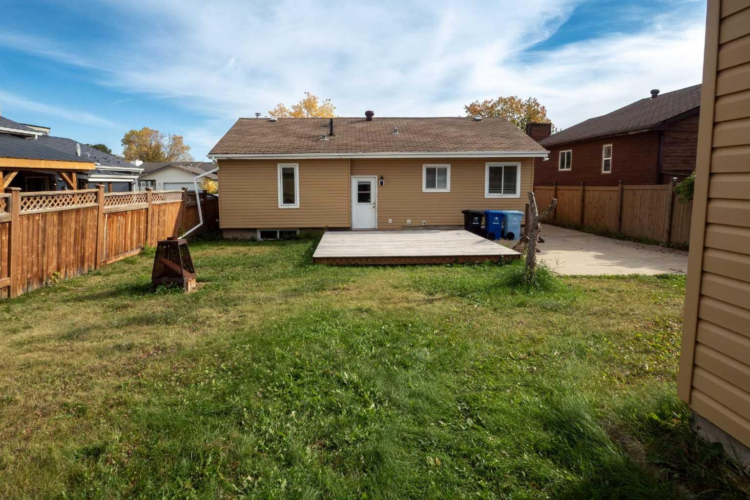 125 Becker Crescent