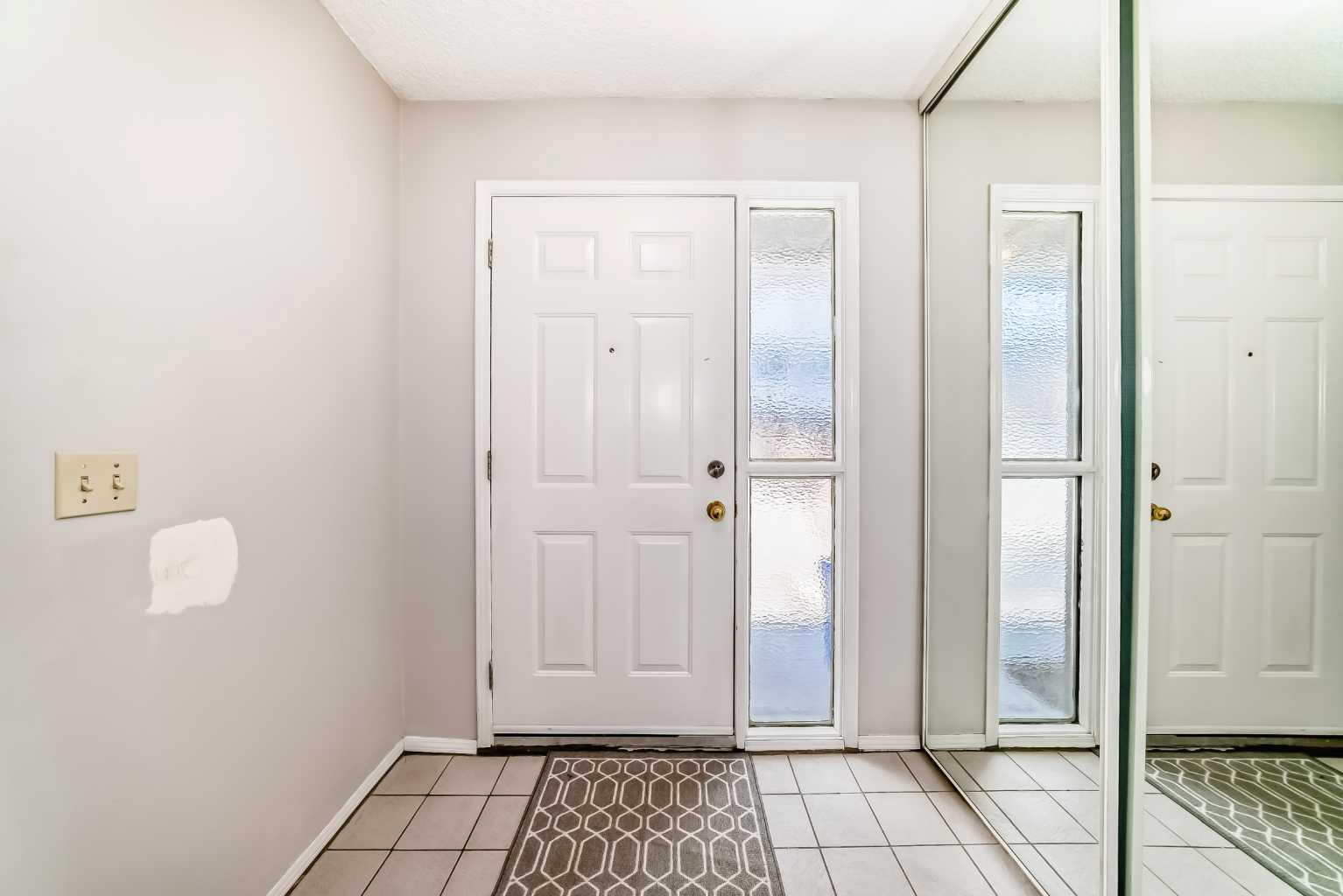 226 Coachway Lane SW