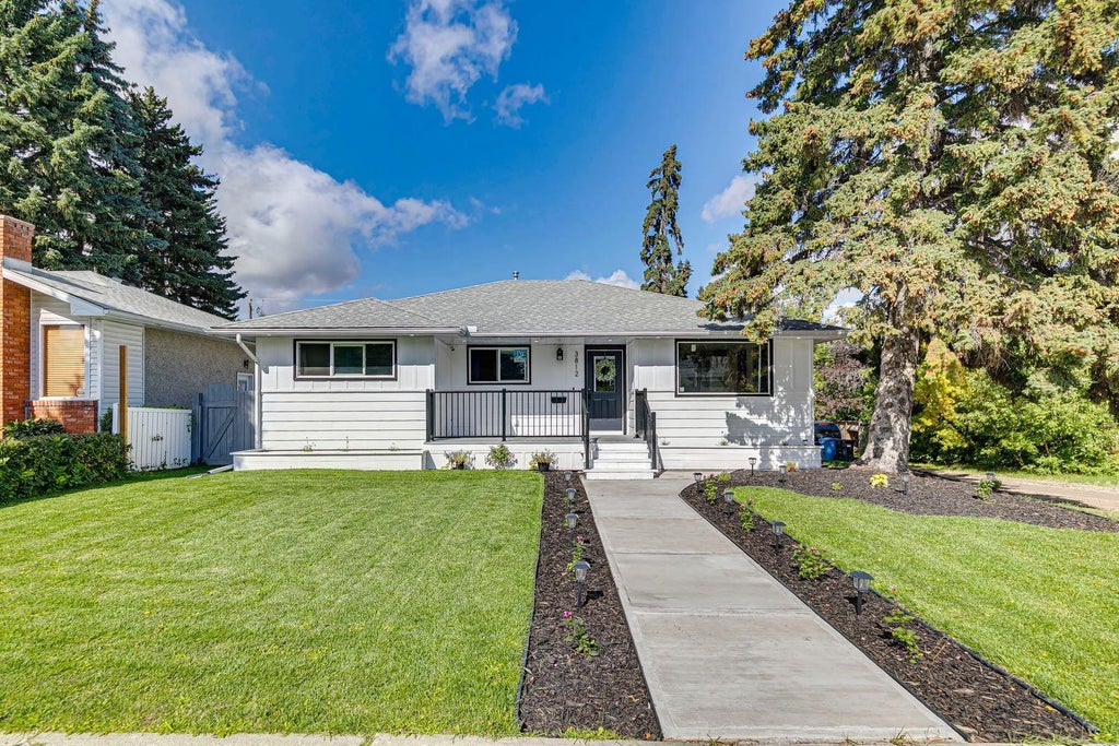 Photo of 3812 3 Avenue SW, Calgary, AB T3C 0A9 (MLS # A2345324)