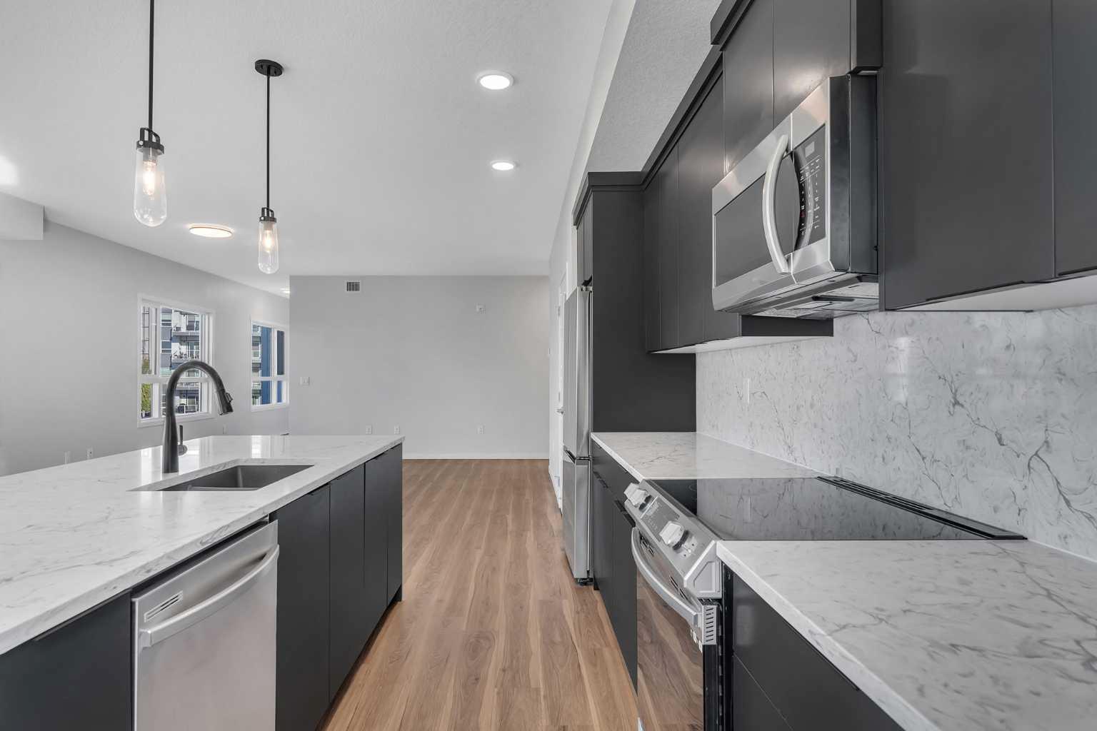 360 Harvest Hills Way NE 201