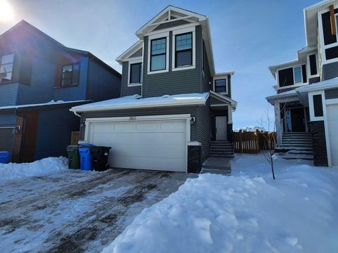 365 Edith Road NW Calgary AB T3R 1Y9