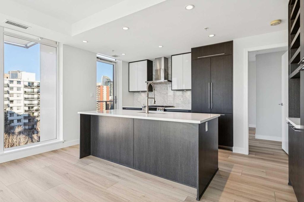 Photo of 930 16 Avenue SW #602, Calgary, AB T2R 1C9 (MLS # A2280497)