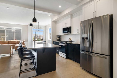 Photo of 4 Mill Road, Cochrane, AB T4C 3B9 (MLS # A2332106)