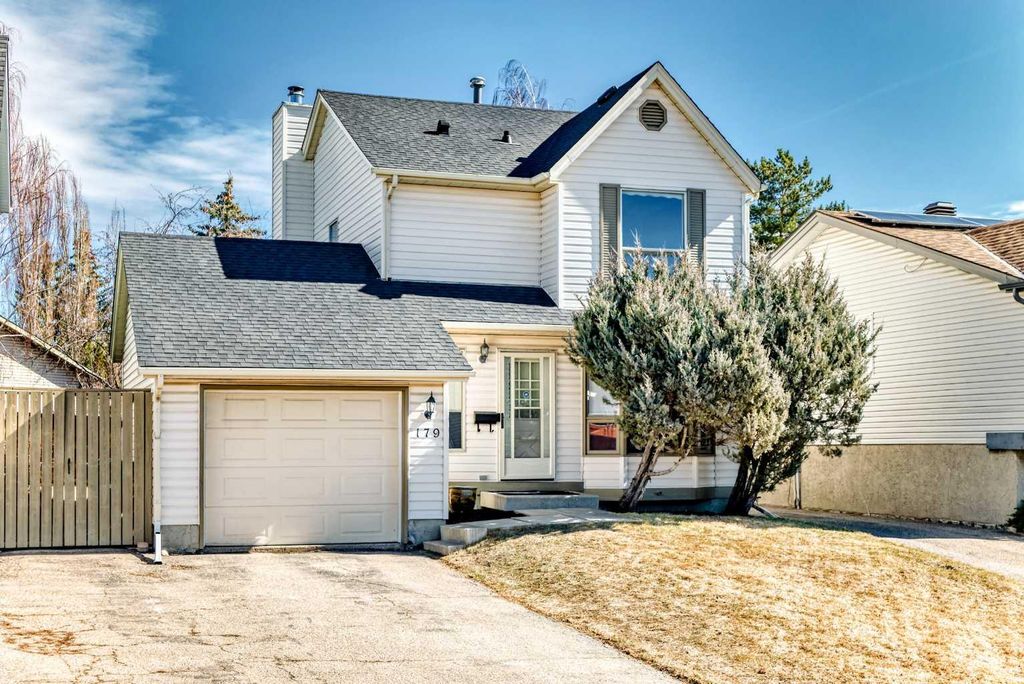 Photo of 179 Ranchridge Drive NW, Calgary, AB T3G 1W1 (MLS # A2295815)