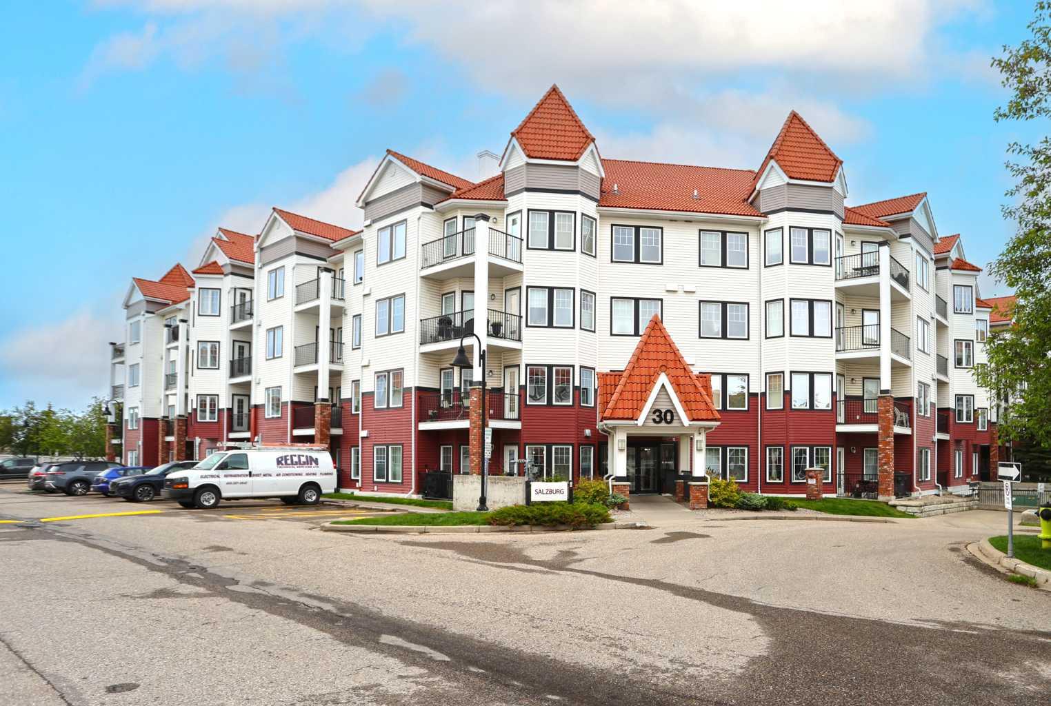 30 Royal Oak Plaza NW 420