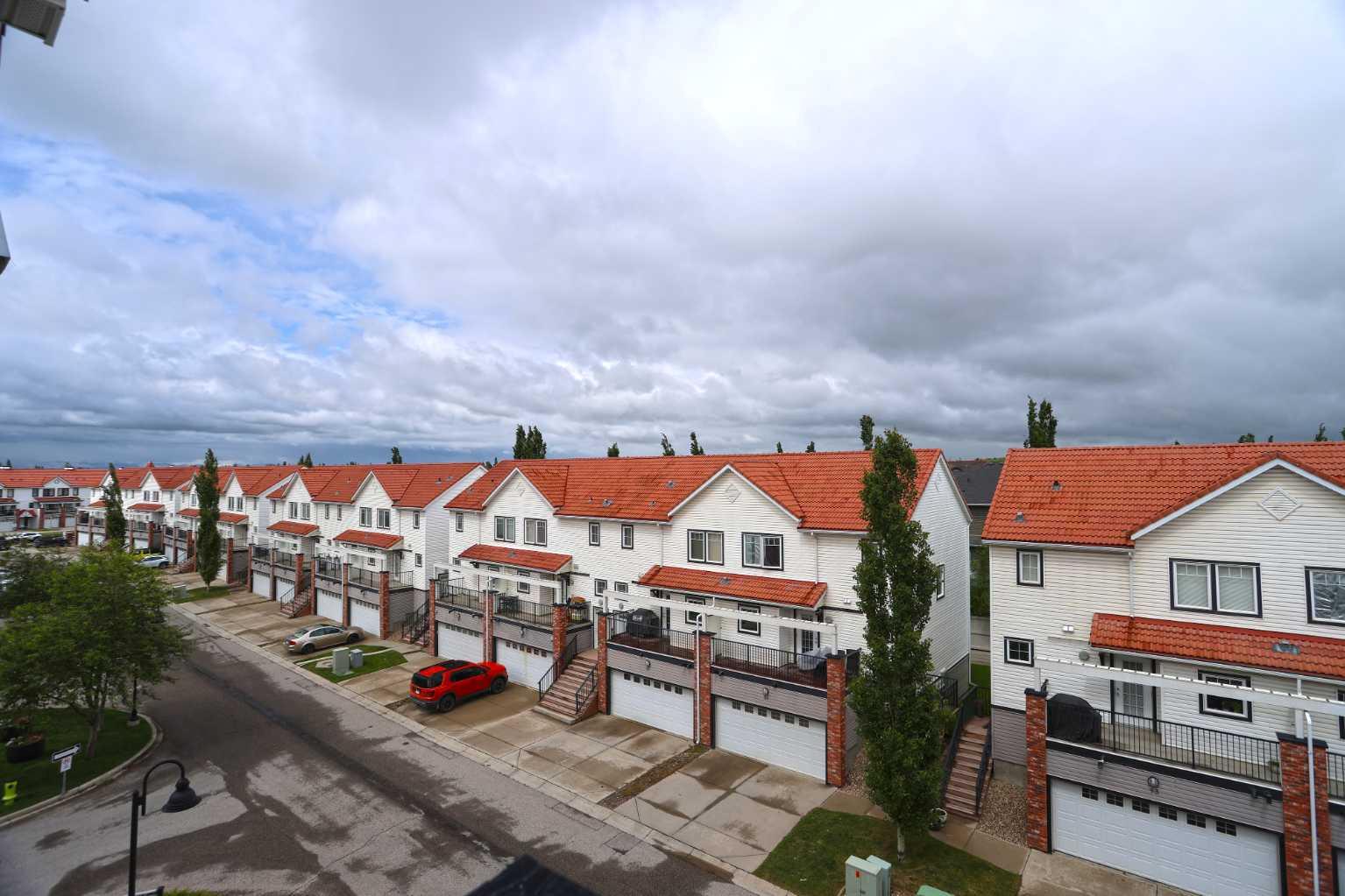 30 Royal Oak Plaza NW 420