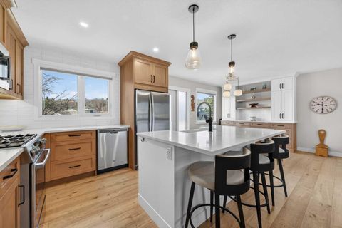 Photo of 8927 48 Avenue NW, Calgary, AB T3B 2B5 (MLS # A2304336)