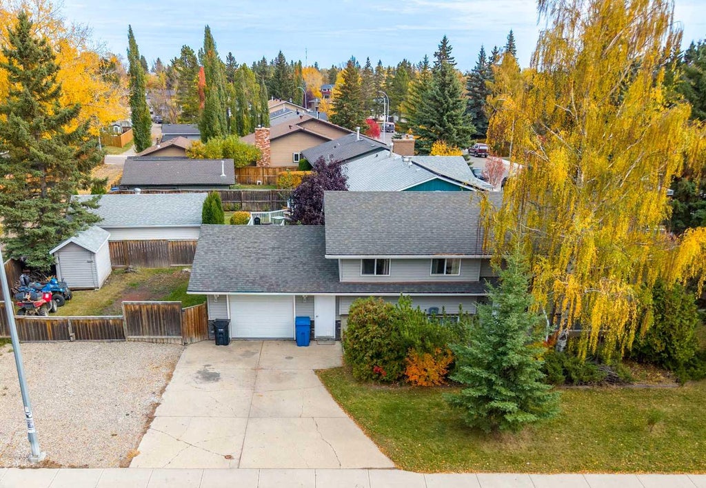 Photo of 680 Wallace Drive, Carstairs, AB T0M 0N0 (MLS # A2351731)
