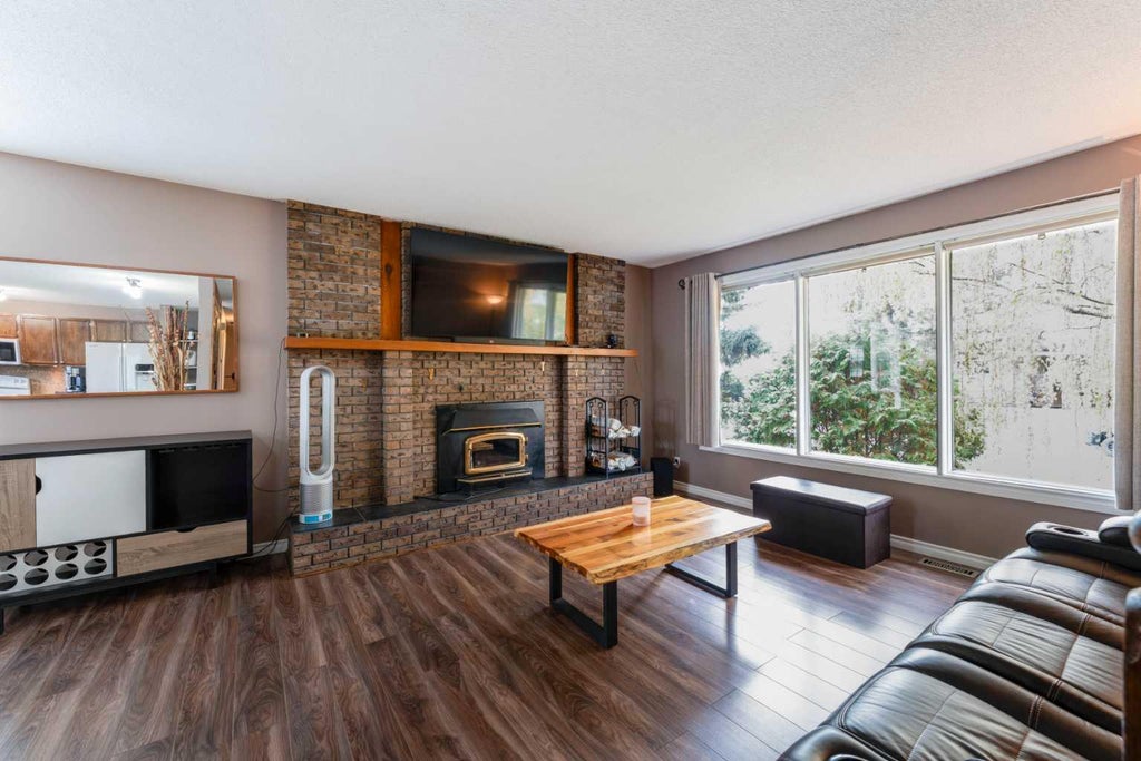 Photo of 680 Wallace Drive, Carstairs, AB T0M 0N0 (MLS # A2351731)