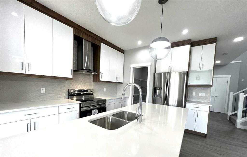 819 Edgefield Street