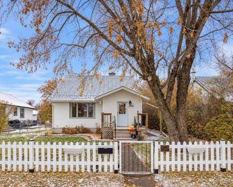 Photo of 3706 42 Avenue, Red Deer, AB T4N 2Z4 (MLS # A2355485)