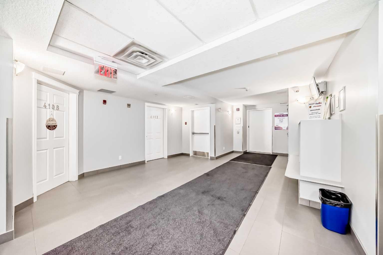 115 Prestwick Villas SE 4305