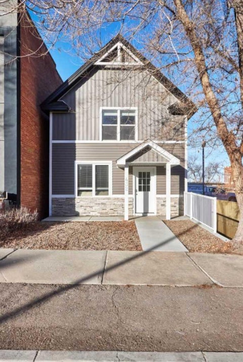 Photo of 432 5 Street SE, Medicine Hat, AB T1A 0N1 (MLS # A2345315)