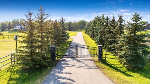 Photo of 286027 11 Street W, Rural Foothills County, AB T1S 3L5 (MLS # A2338284)