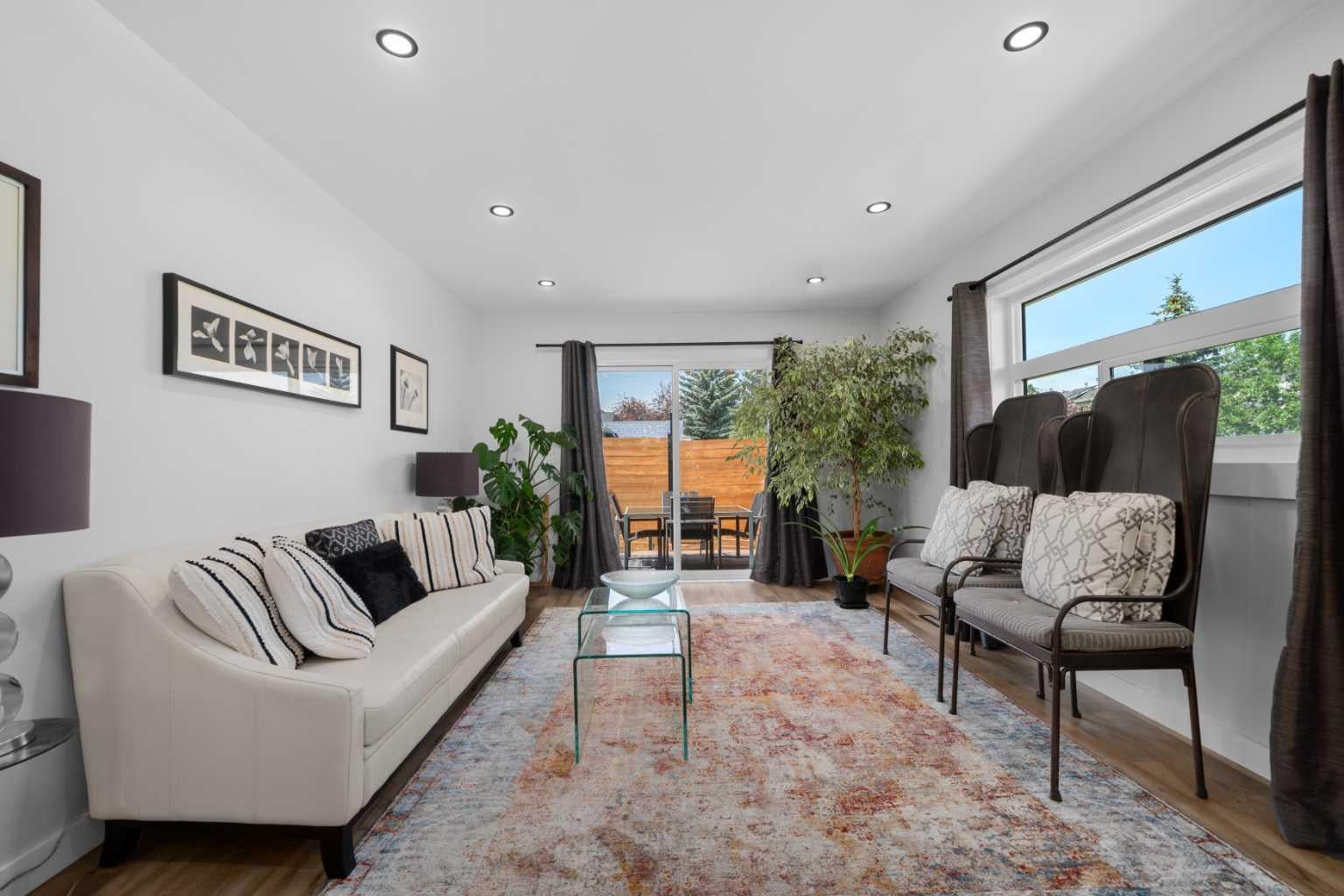 49 Sunlake Road SE