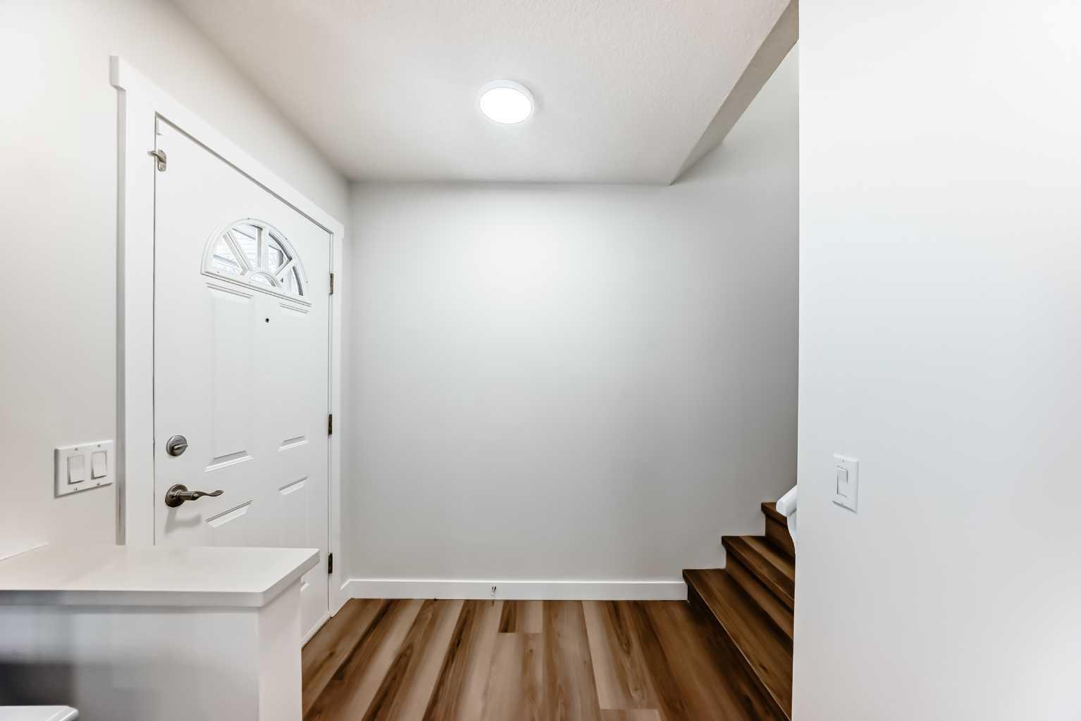 170 Country Hills Heights