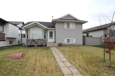 Photo of 108 Pinnacle Boulevard, Grande Prairie, AB T8W 2V7 (MLS # A2302068)