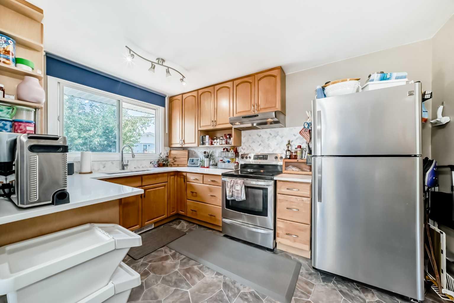 1611 Radisson Drive SE