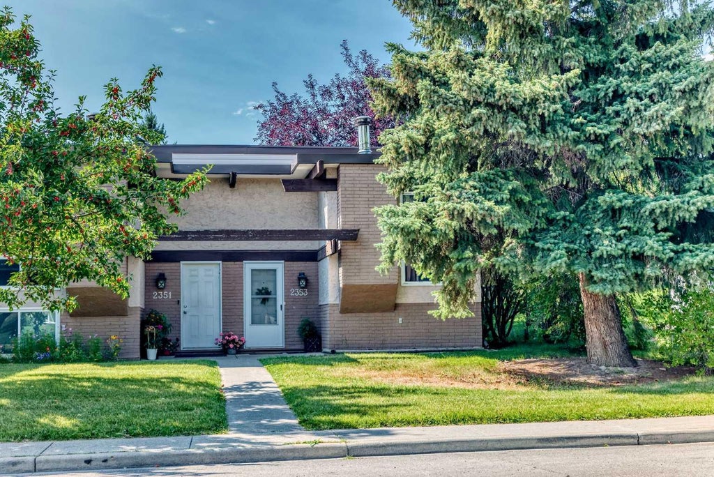 Photo of 2353 50 Street NE, Calgary, AB T1Y 1Z5 (MLS # A2343187)
