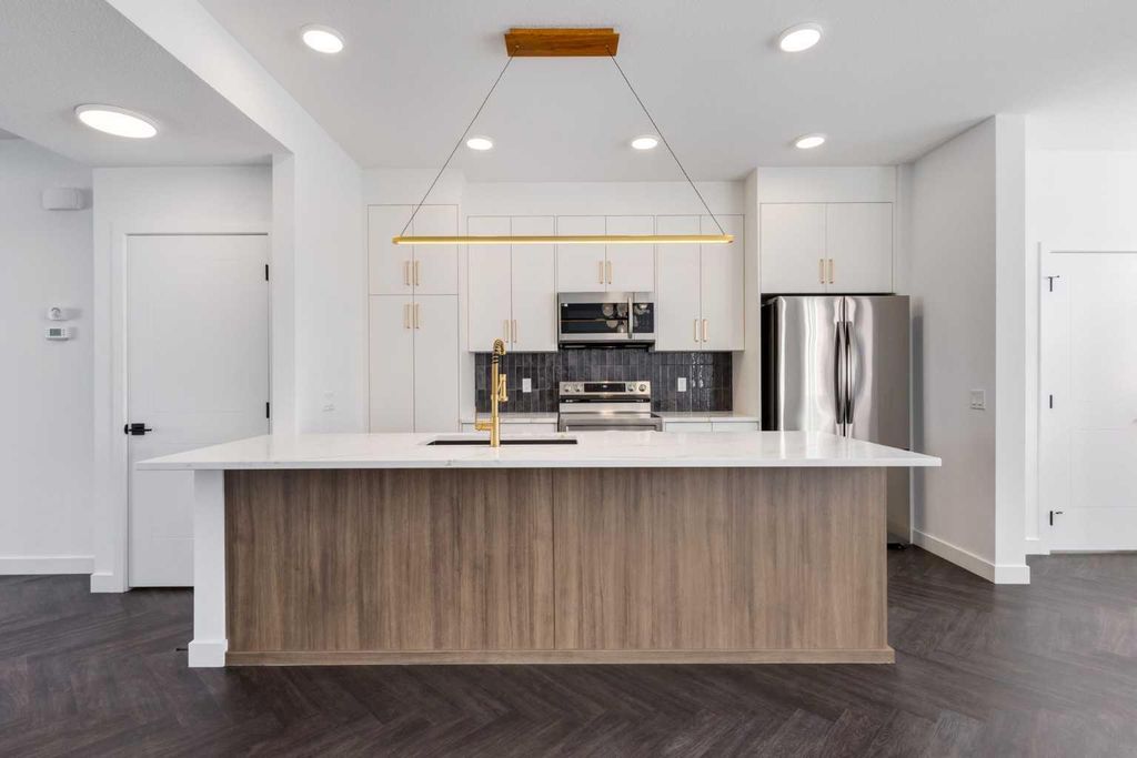 Photo of 411 Clydesdale Avenue, Cochrane, AB T4C 3L8 (MLS # A2296638)