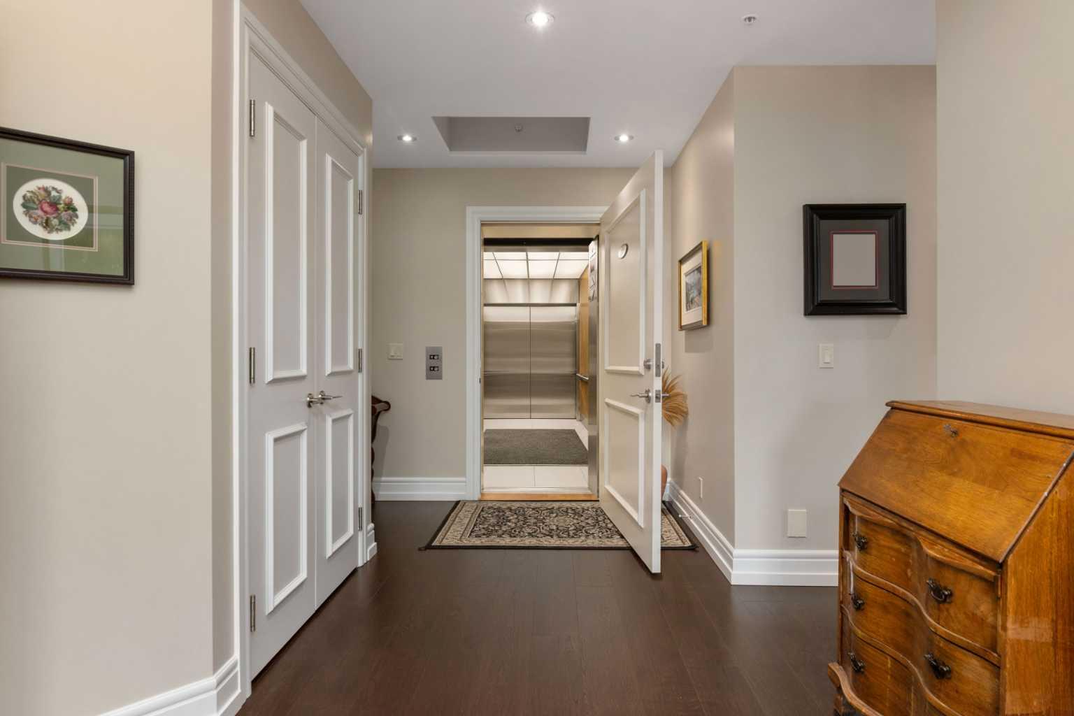 690 Princeton Way SW 801