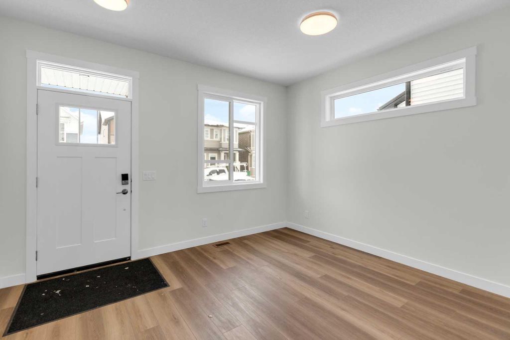 Photo of 1139 Chinook Winds Circle SW, Airdrie, AB T4B 5S7 (MLS # A2292913)