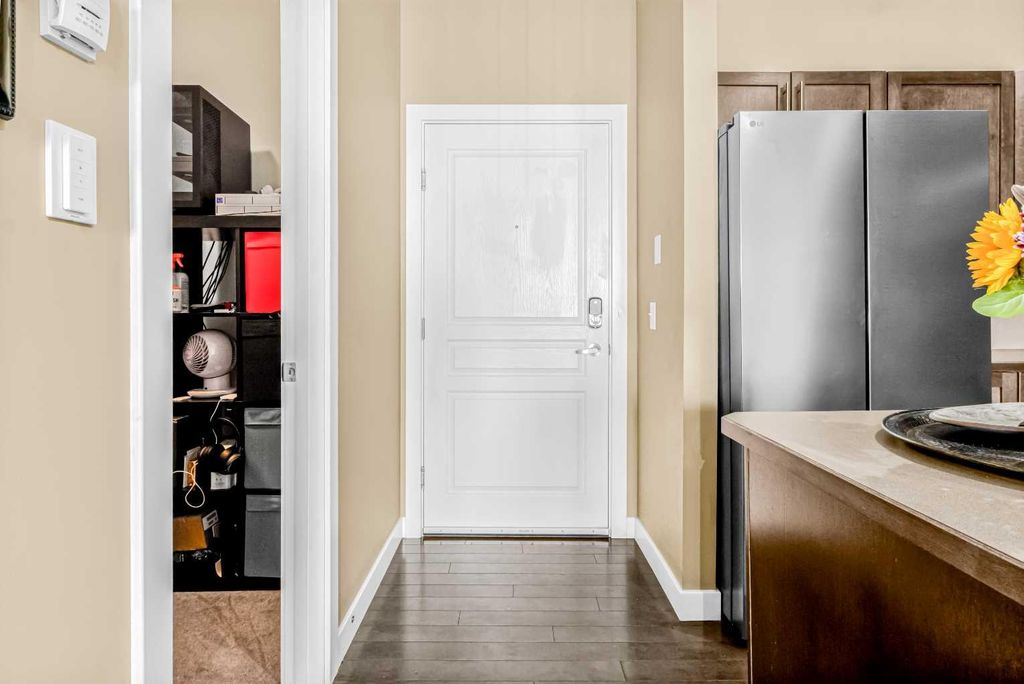 Photo of 10 Panatella Road NW #306, Calgary, AB T3K 0V4 (MLS # A2304829)