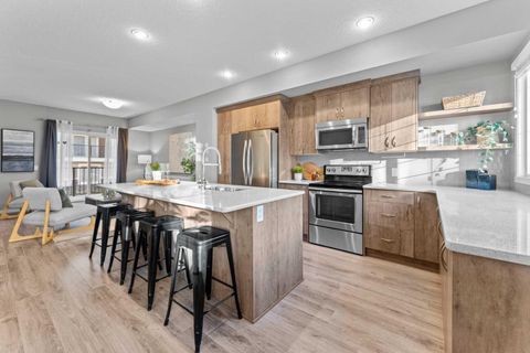 108 Nolanlake Villas NW Calgary AB T3R 0Z7