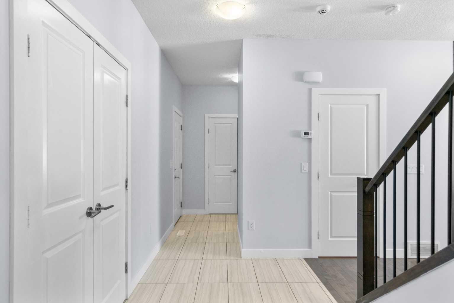 252 Nolanhurst Crescent NW