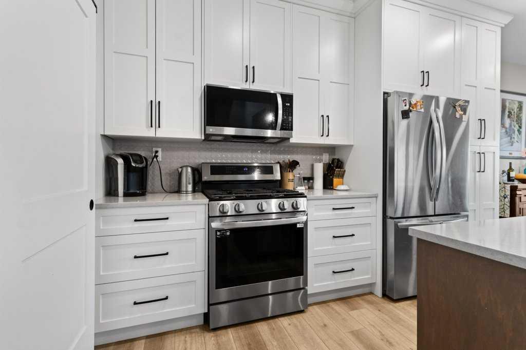 85 Crestview Boulevard