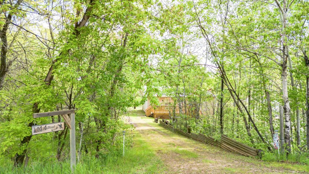 Photo of 14 &amp; 16 4 Street, White Sands, AB T0C 2L0 (MLS # A2313879)
