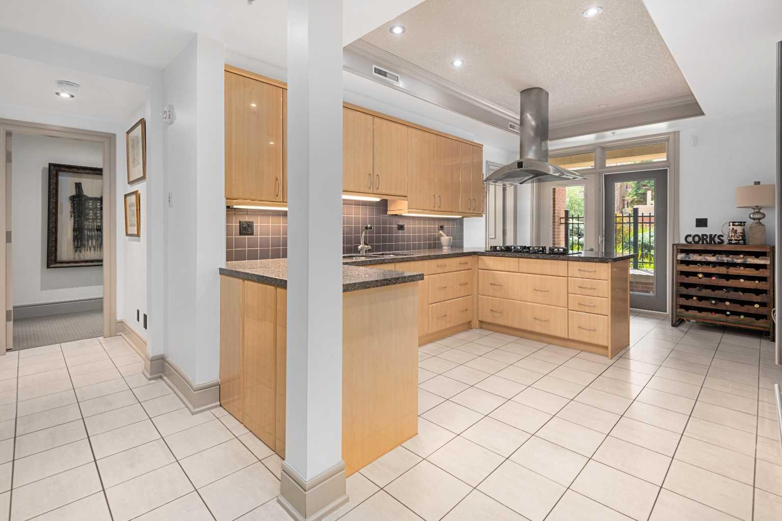 670 PRINCETON Way SW 105