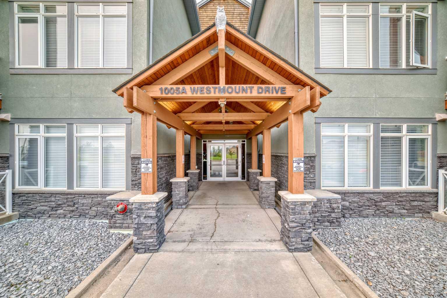 1005A Westmount Drive 211