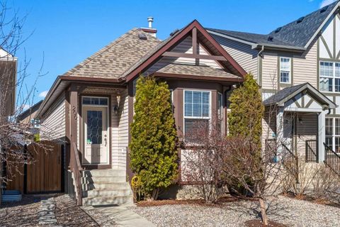 Photo of 200 New Brighton Green SE, Calgary, AB T2Z 0J8 (MLS # A2293849)