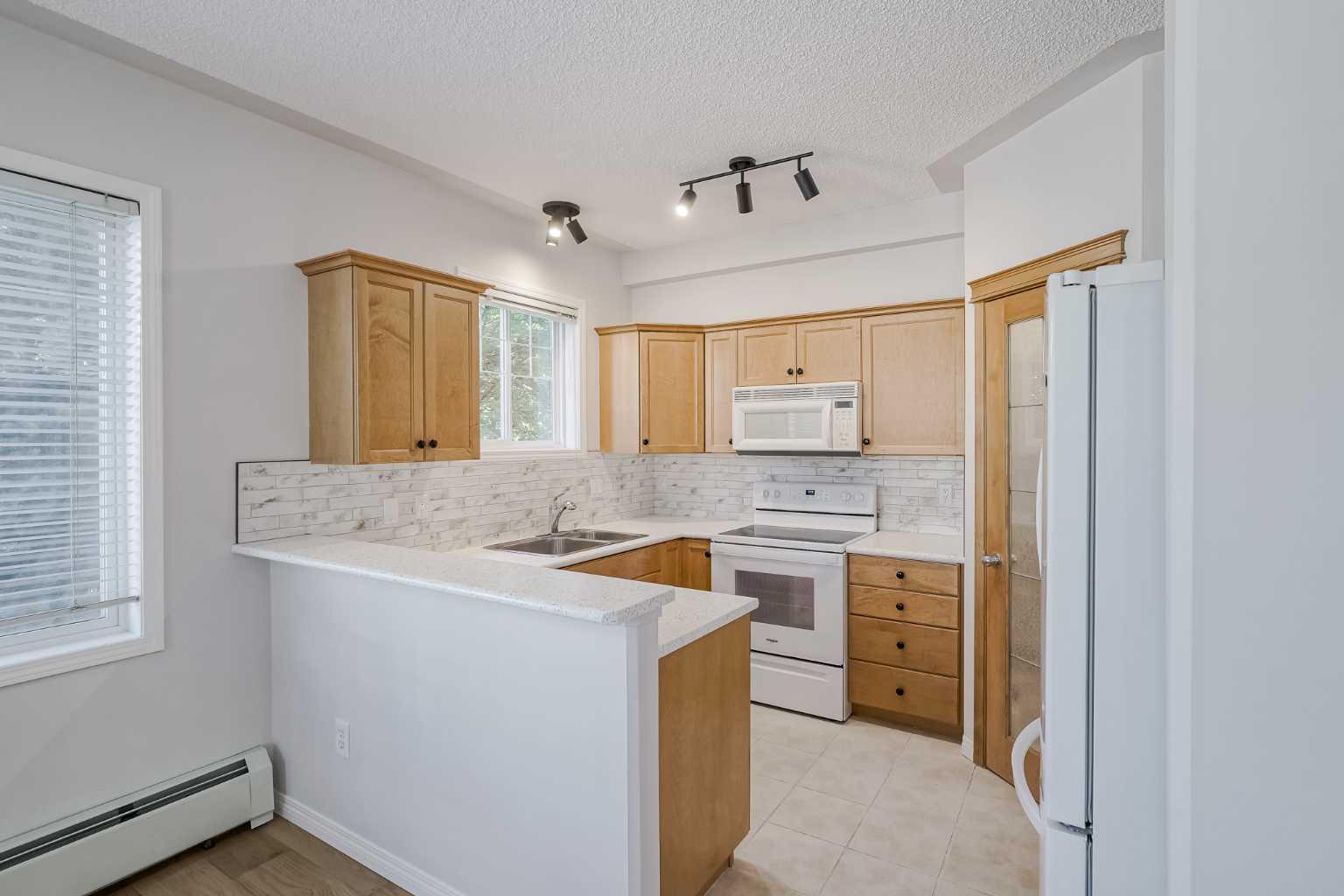 2416 Erlton Street SW 205