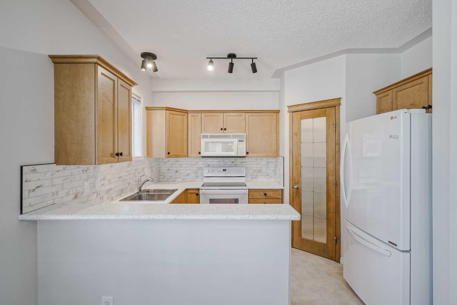 2416 Erlton Street SW 205