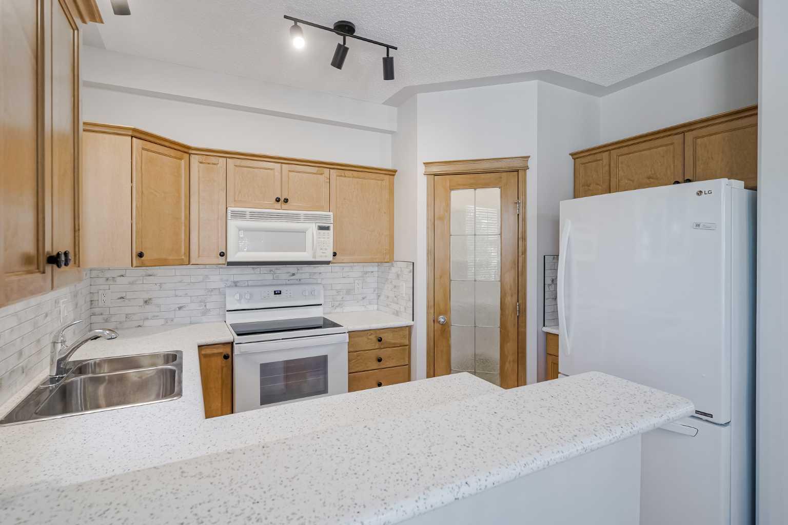 2416 Erlton Street SW 205