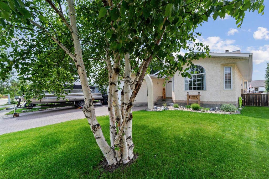 Photo of 5412 60 Street, Camrose, AB T4V 4G7 (MLS # A2328583)