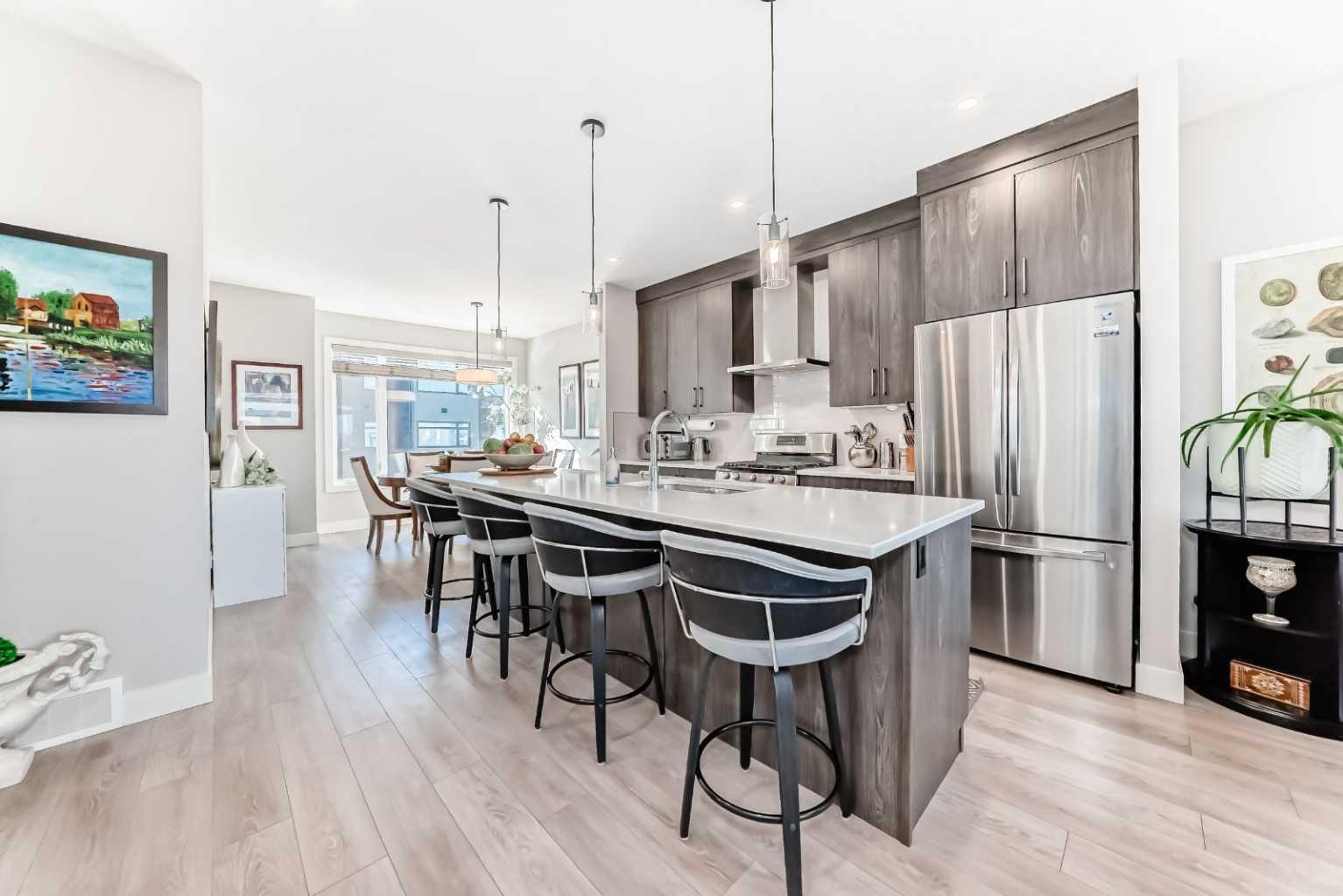 17 Royal Elm Green NW