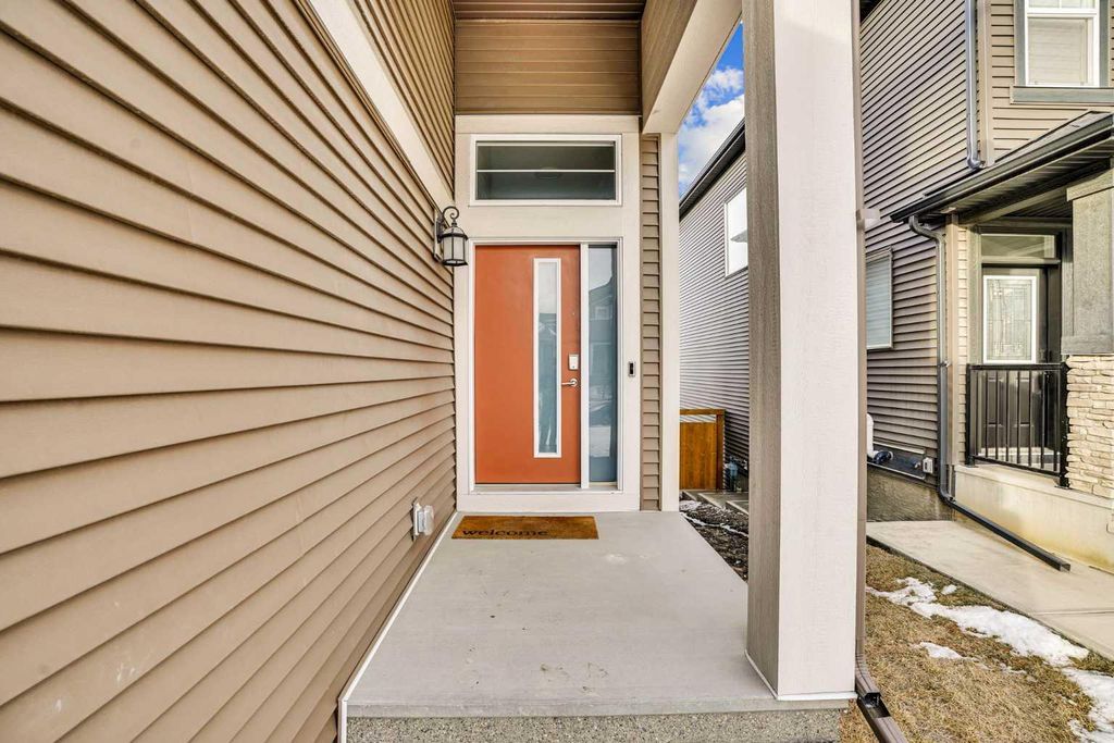 Photo of 86 Edith Row NW, Calgary, AB T3R 2B8 (MLS # A2283022)