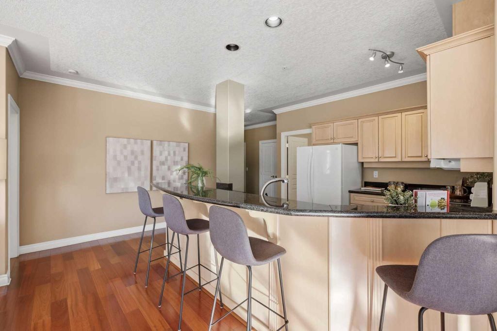 Photo of 60 24 Avenue SW #203, Calgary, AB T2S 3C9 (MLS # A2293093)