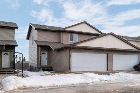 Photo of 6802 50 Avenue #6, Camrose, AB T4V 5C7 (MLS # A2328351)